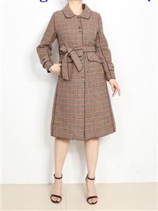 殿秀女装新款格子外套
