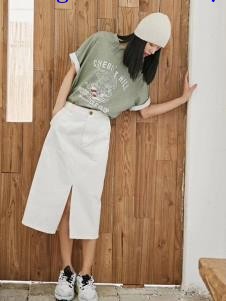 2019碧成萱女装新款文艺套装