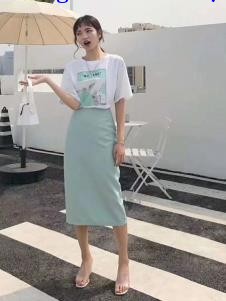 2019碧成萱女装格子半裙
