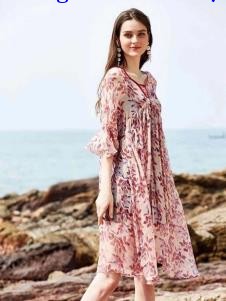 惠之良品品牌折扣女装印花连衣裙