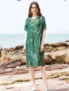 惠之良品品牌折扣女装绿色连衣裙