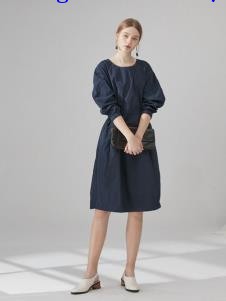 夺宝奇兵女装秋冬新款裙子
