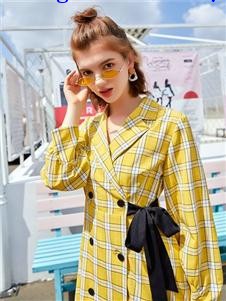 贝珞茵女装2019格子西服外套