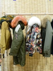 爱弗瑞品牌折扣女装新款