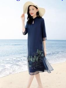 彩知丽CZHLE藏青色连衣裙